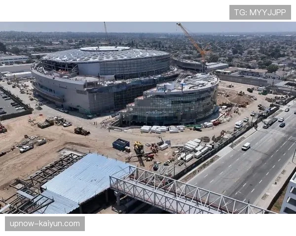 快船队新主场Intuit Dome进行最后测试，强调观赛体验与数据分析融合